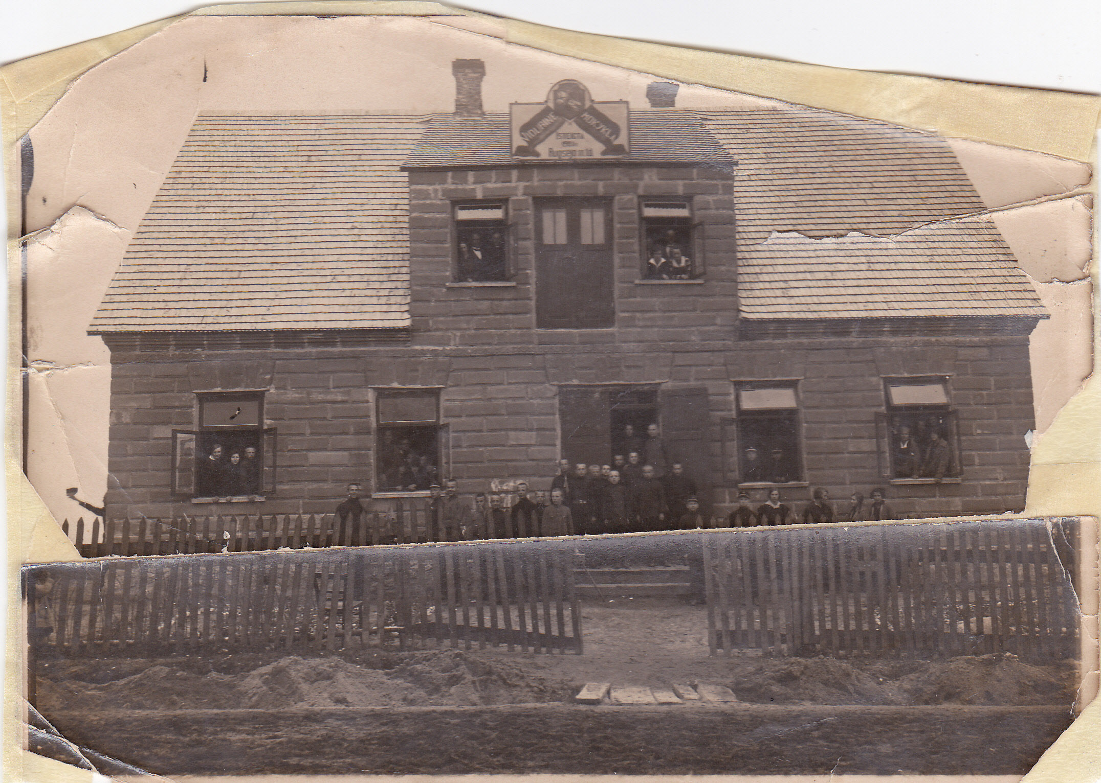 Šilalės Vidurinioji mokykla apie 1926 m